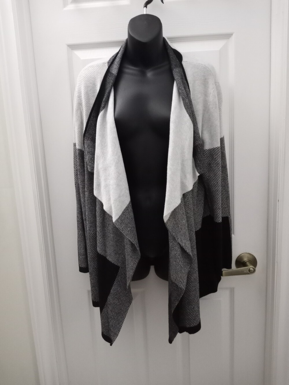 CHAUS Cardigan